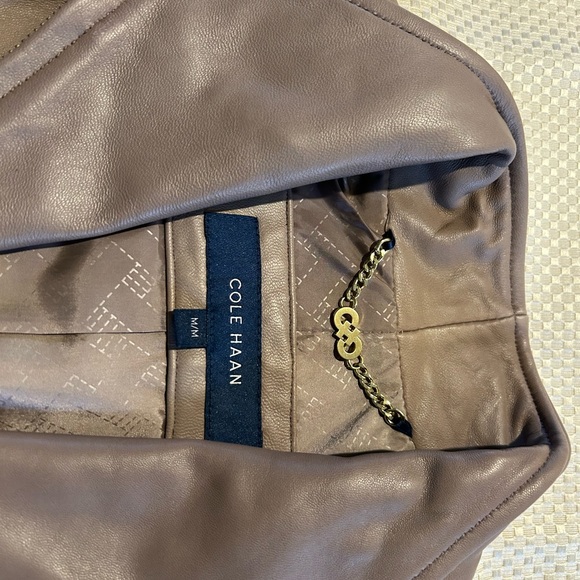 COLE HAAN SIGNATURE Cole Haan Lambskin Leather Jacket Beige - Picture 4 of 10